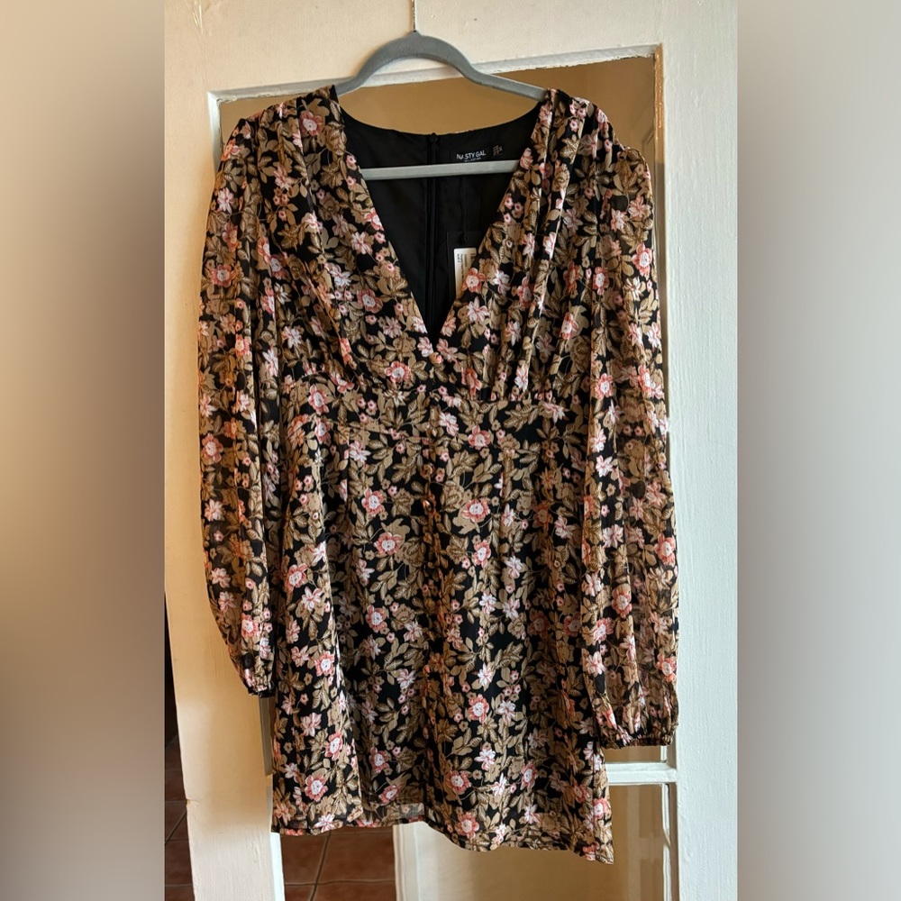 Nasty Gal long sleeve floral mini dress. Size 8. Never been worn
